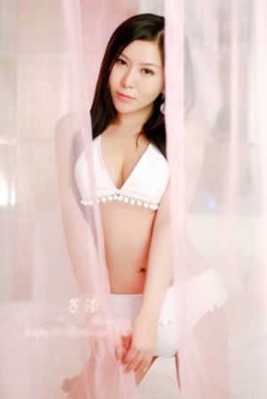 地铁魔女_4K免费观看最新